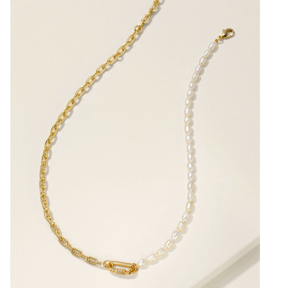 STELLA & DOT MOMENTO PEARL NECKLACE